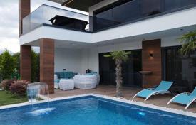 5 odalılar villa 220 m² Camyuva'da, Türkiye. $8,800 haftalık