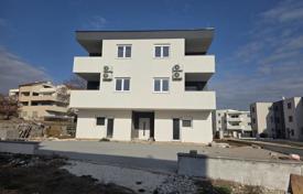 11 odalılar şehir içinde müstakil ev 400 m² Medulin'de, Hırvatistan. 875,000 €