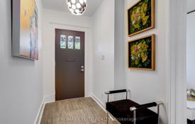 11 odalılar şehir içinde müstakil ev Old Toronto'da, Kanada. C$2,536,000