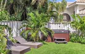 Şehir içinde müstakil ev – Boca Raton, Florida, Amerika Birleşik Devletleri. $925,000
