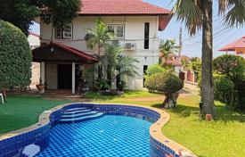 3 odalılar villa 200 m² Pattaya'da, Tayland. $343,000