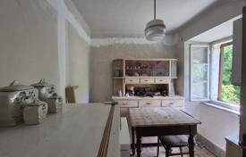 8 odalılar şehir içinde müstakil ev 321 m² Labin'da, Hırvatistan. 165,000 €