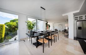 10 odalılar villa 228 m² Nueva Andalucia'da, İspanya. 1,850,000 €