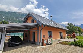 Yazlık ev – Bovec, Tolmin, Slovenya. 449,000 €