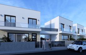 3 odalılar villa 120 m² Mouttagiaka'da, Kıbrıs. 546,000 €