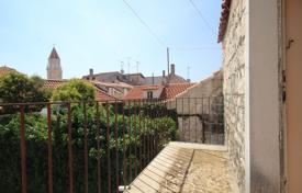 Şehir içinde müstakil ev – Trogir, Split-Dalmatia County, Hırvatistan. 350,000 €