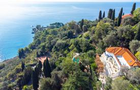 12 odalılar villa 450 m² Ventimiglia'da, İtalya. 4,300,000 €