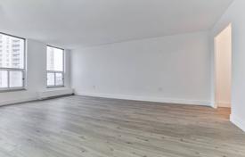 4 odalılar daire North York'da, Kanada. C$922,000