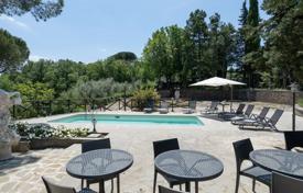 Villa – Arezzo, Toskana, İtalya. 1,750,000 €