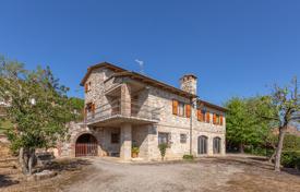 12 odalılar villa 380 m² Sarteano'da, İtalya. 530,000 €