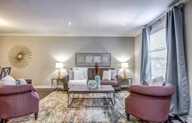 5 odalılar konak North York'da, Kanada. C$969,000