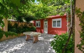 Satılık kiralanabilir daire – Muo, Kotor, Karadağ. 790,000 €