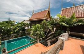 5 odalılar şehir içinde müstakil ev 416 m² Chonburi'de, Tayland. $424,000