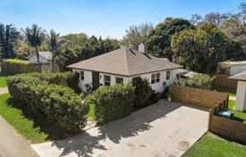 3 odalılar şehir içinde müstakil ev 231 m² Miami'de, Amerika Birleşik Devletleri. $1,075,000