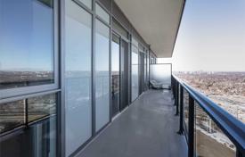 4 odalılar daire Etobicoke'de, Kanada. C$1,054,000