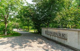 5 odalılar daire North York'da, Kanada. C$827,000