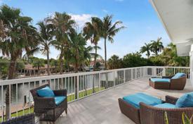 Şehir içinde müstakil ev – Coral Gables, Florida, Amerika Birleşik Devletleri. $4,300,000