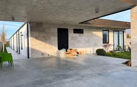 6 odalılar şehir içinde müstakil ev 400 m² Mtskheta'da, Gürcistan. $900,000