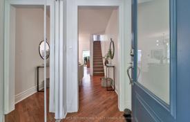 6 odalılar konak Old Toronto'da, Kanada. C$1,556,000