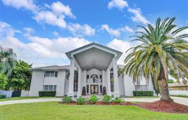 Villa – Miami, Florida, Amerika Birleşik Devletleri. $1,599,000