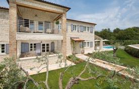 4 odalılar şehir içinde müstakil ev 353 m² Rovinj'de, Hırvatistan. 952,000 €