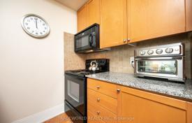 5 odalılar daire Etobicoke'de, Kanada. C$837,000