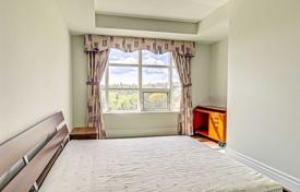 8 odalılar daire North York'da, Kanada. C$1,265,000