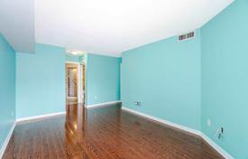 2 odalılar daire Etobicoke'de, Kanada. C$785,000