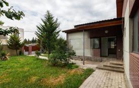 Şehir içinde müstakil ev – Vake-Saburtalo, Tbilisi (city), Tbilisi,  Gürcistan. $275,000