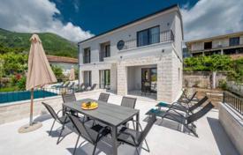 4 odalılar villa 250 m² Kotor city'da, Karadağ. 795,000 €