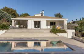 4 odalılar villa Vallauris'da, Fransa. 2,900,000 €