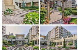 4 odalılar daire North York'da, Kanada. C$673,000