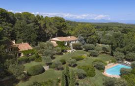 11 odalılar villa Mougins'de, Fransa. 9,500,000 €