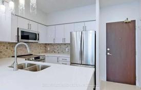 4 odalılar daire North York'da, Kanada. C$861,000