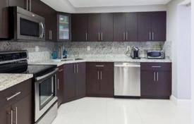 2 odalılar kondominyumda daireler 121 m² North Miami'de, Amerika Birleşik Devletleri. $410,000