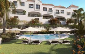 3 odalılar konak 244 m² Estepona'da, İspanya. 470,000 €