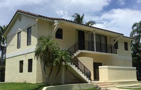 4 odalılar villa 220 m² Miami'de, Amerika Birleşik Devletleri. 2,583,000 €