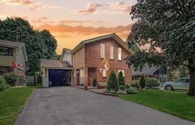 Şehir içinde müstakil ev – Scarborough, Toronto, Ontario,  Kanada. C$1,132,000