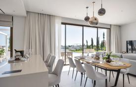 4 odalılar yazlık ev 420 m² Coral Bay'da, Kıbrıs. 1,800,000 €