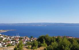 Arsa Split-Dalmatia County'da, Hırvatistan. 272,000 €