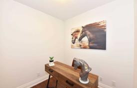 2 odalılar daire North York'da, Kanada. C$772,000