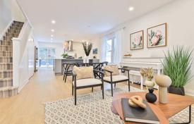 3 odalılar konak Old Toronto'da, Kanada. C$1,862,000