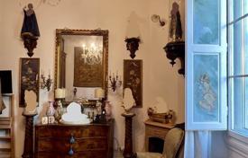 4 odalılar daire 152 m² Floransa'da, İtalya. 900,000 €