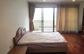 4 odalılar çatı dairesi Watthana'da, Tayland. $3,300 haftalık