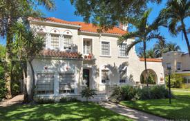 7 odalılar villa 423 m² Miami sahili'nde, Amerika Birleşik Devletleri. $2,099,000