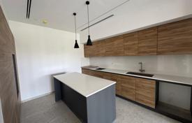 2 odalılar daire 212 m² Agios Tychonas'da, Kıbrıs. 1,111,000 €