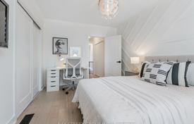 9 odalılar konak Old Toronto'da, Kanada. C$2,452,000