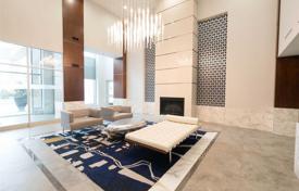 2 odalılar daire North York'da, Kanada. C$920,000