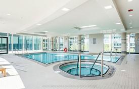 5 odalılar daire North York'da, Kanada. C$748,000