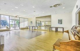 6 odalılar daire Scarborough'da, Kanada. C$1,127,000